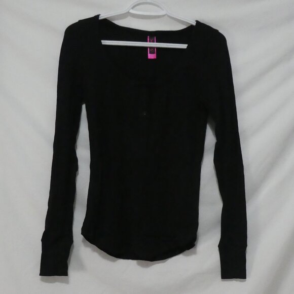 LA SENZA | medium | Black Waffle Knit Long Sleeve Shirt | Partial Snap Button - Picture 1 of 16
